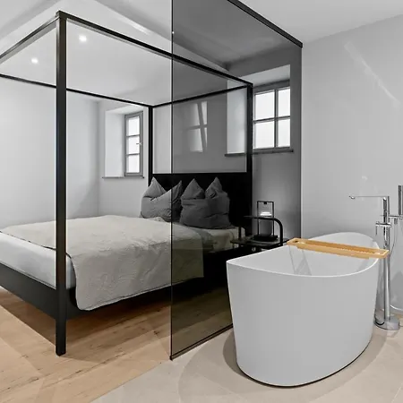 Innenstadt- Parken- Naehe Rathaus *