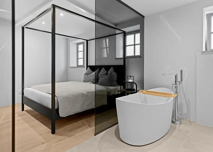 Innenstadt- Parken- Naehe Rathaus *